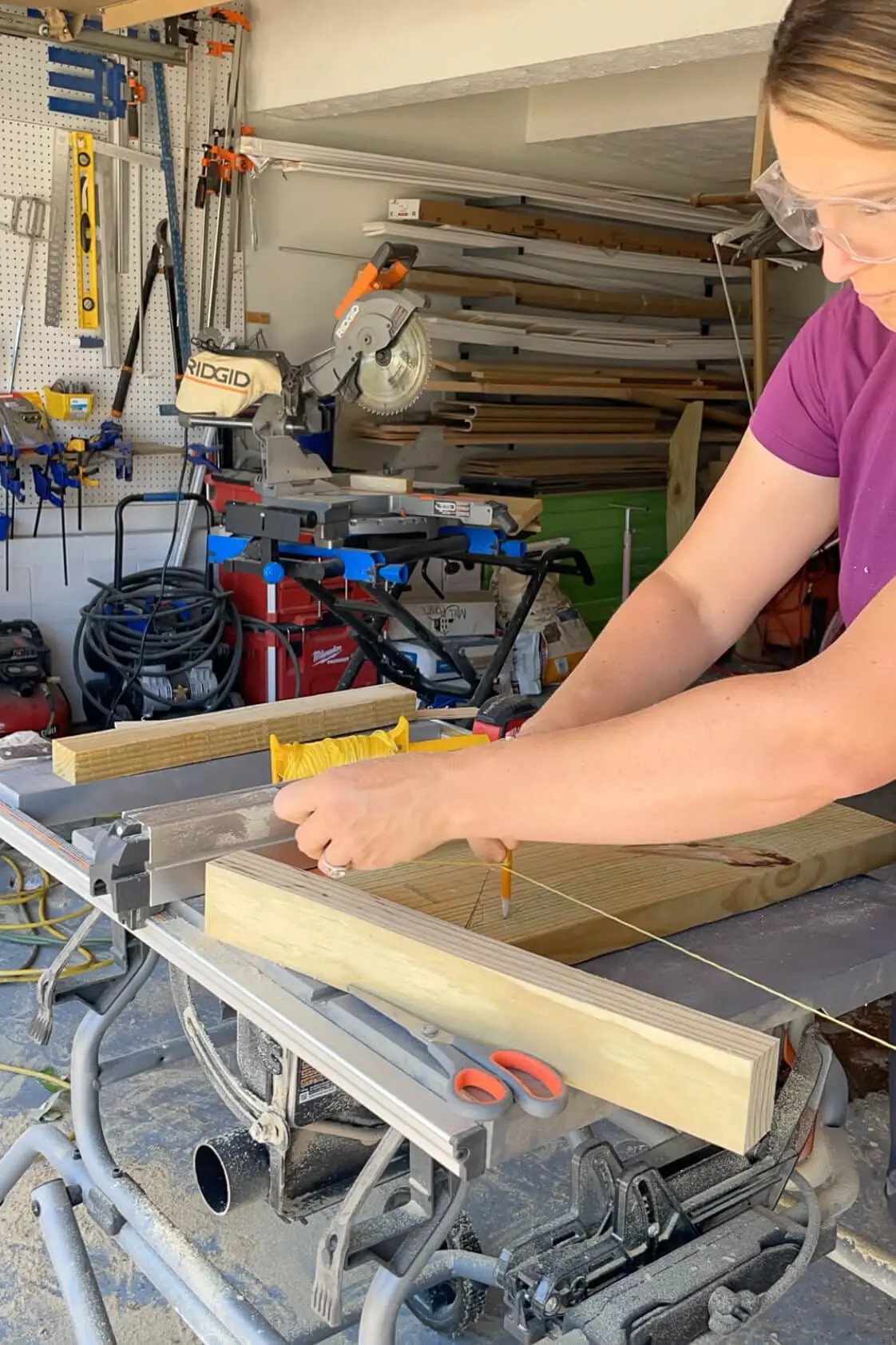 Using string to make an arch shape. 